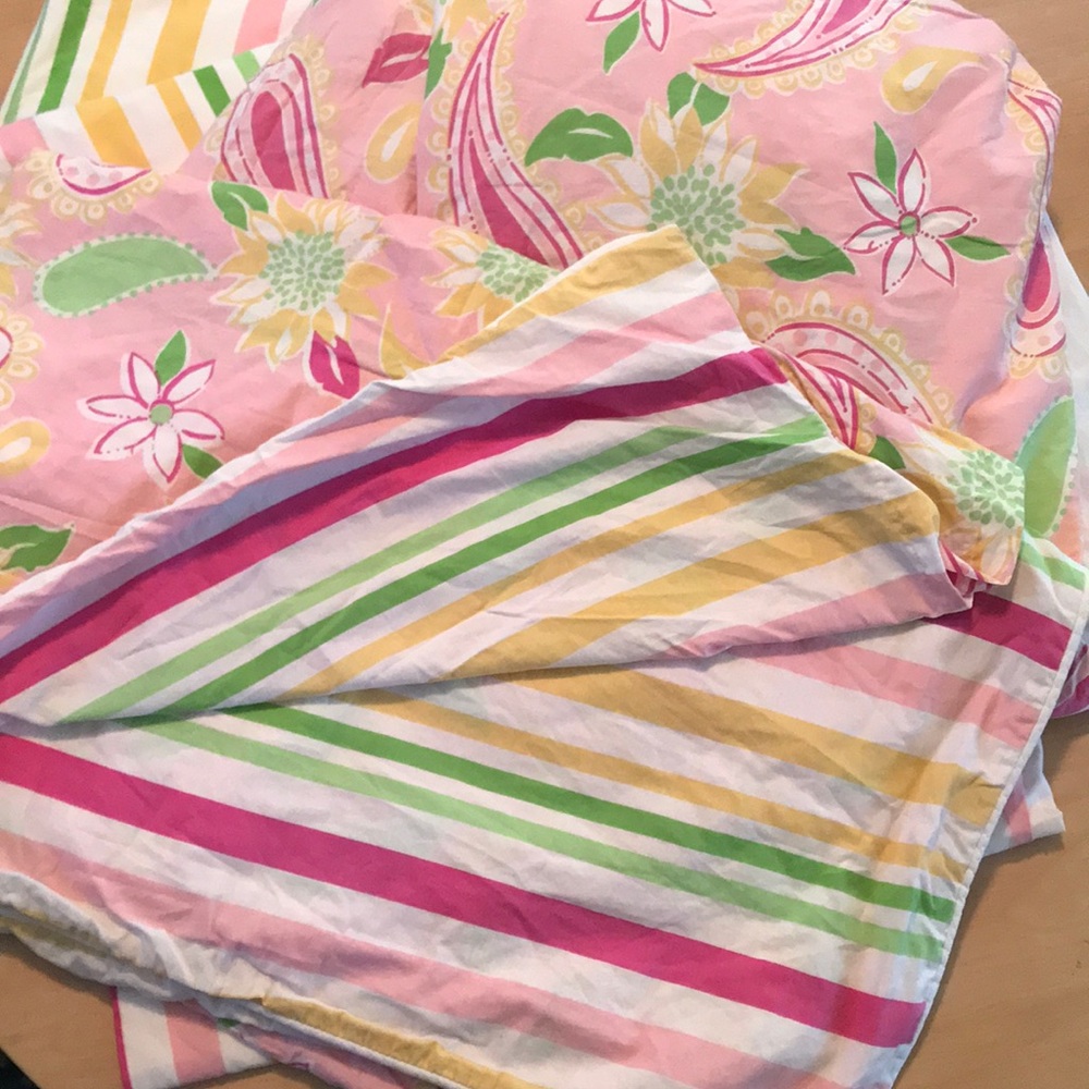 Lilly Pulitzer twin duvet, bed skirt and curtains.